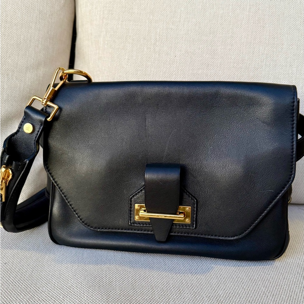 Rare TOM FORD Jennifer bag Black supple leather gold hardware shoulder bag $2990